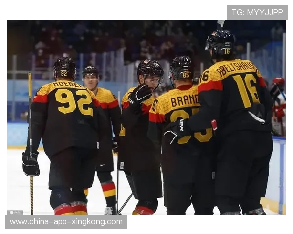 冰球连进三球完成惊天逆转